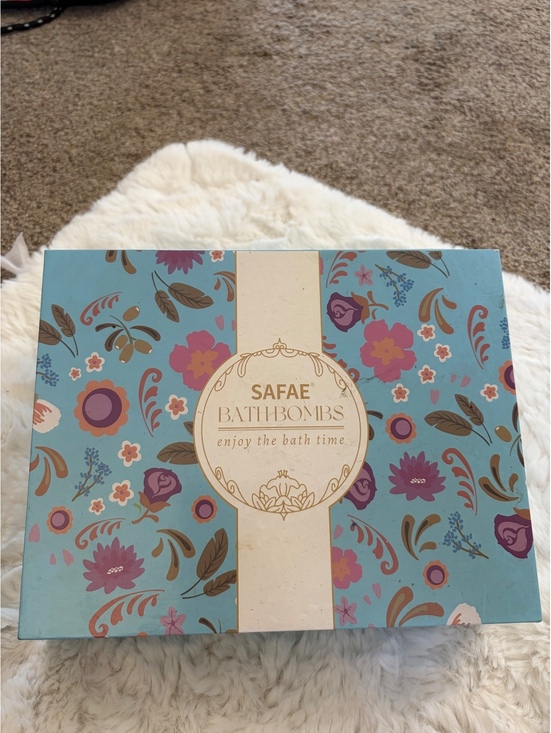Accessories - Safae box of 7 bath bombs